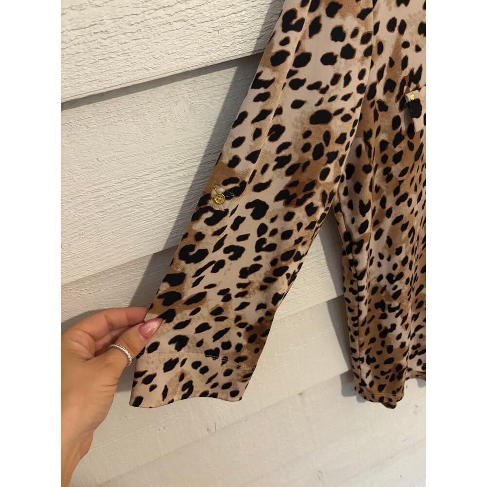 FYLO Leopard Print Zip Front Blouse Top Size Medium Animal Print 3/4 Sleeve - Picture 7 of 10